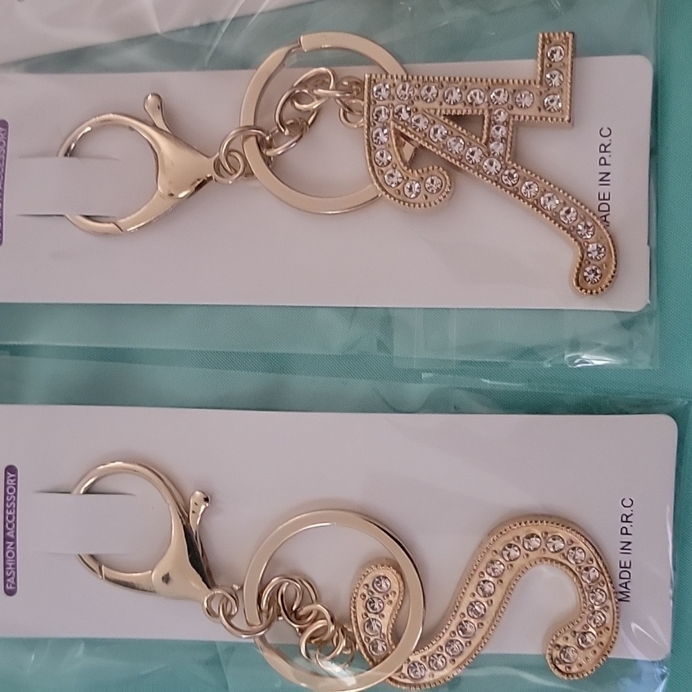 NWT Bling Rhinestone Alphabet Keychain You Choose Your Monogram Letter - Picture 6 of 7